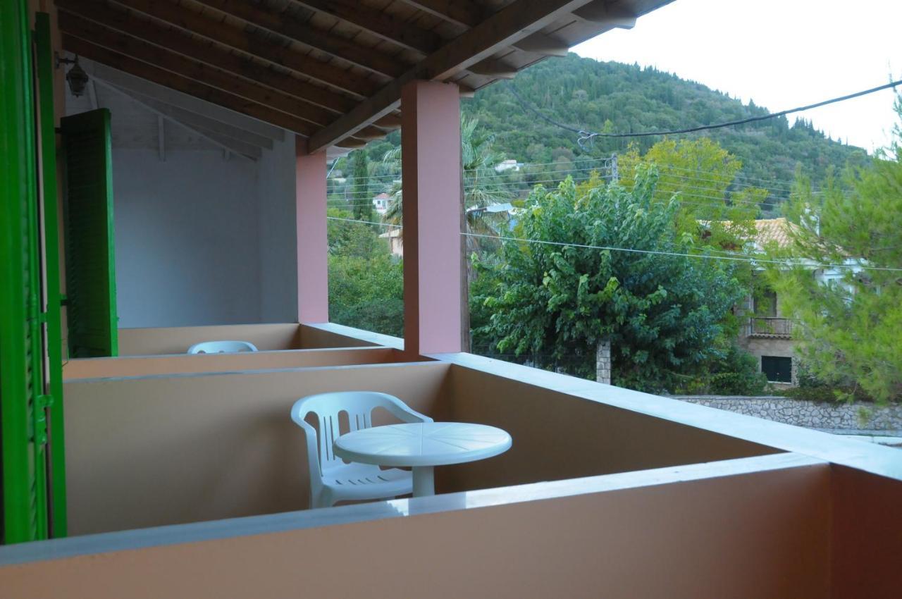 Asprogerakata Chalikias Rooms מראה חיצוני תמונה