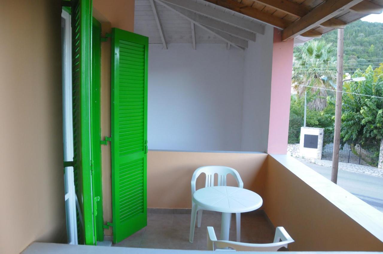 Asprogerakata Chalikias Rooms מראה חיצוני תמונה